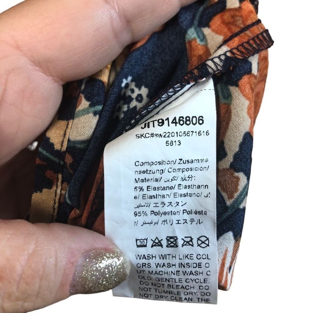 Emery Rose XXL (2XL) Bold Pattern Flower Shell - Picture 2 of 5